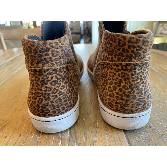 Clarks Pawley Adwin Womens Cheetah Suede Slip-On Fashion Sneakers, sz 9.5 - Picture 9 of 11